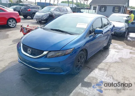 2015 Honda Civic Lx z USA, uszkodzony, nr VIN 19XFB2F5XFE221186